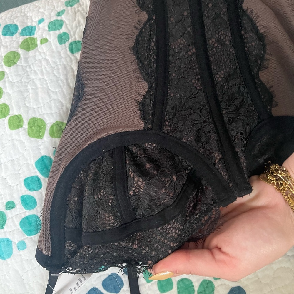 Urban Outfitters Corset Black - Picture 5 of 5